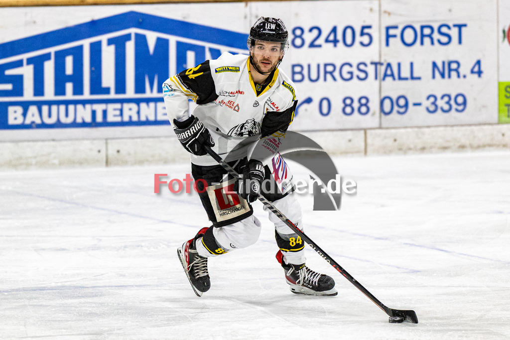 Testspiel TSV Peißenberg Miners vs EA Schongau Mammuts | Eishockey Bayernliga Vorbereitung 2023/2024, Testspiel TSV Peißenberg Miners vs EA Schongau Mammuts
Tim Mühlegger (Mammuts 84) in Aktion, Freisteller,
2023-09-22 in Peißenberg (Eisstadion)
84 Tim Mühlegger (Mammuts 84)
Copyright: FotoLindner