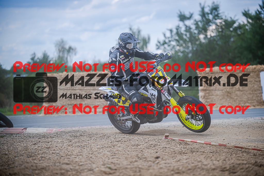 MaZZes_FotoMatrix_220904_4634 | S1