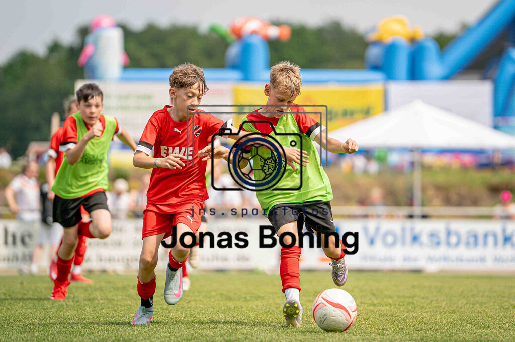 Fußball I E-Junioren I Saison 2025-2026 I OM-Cup Lüsche I Samstag  I 22632 | jns.sportfotos - Realisiert mit Pictrs.com