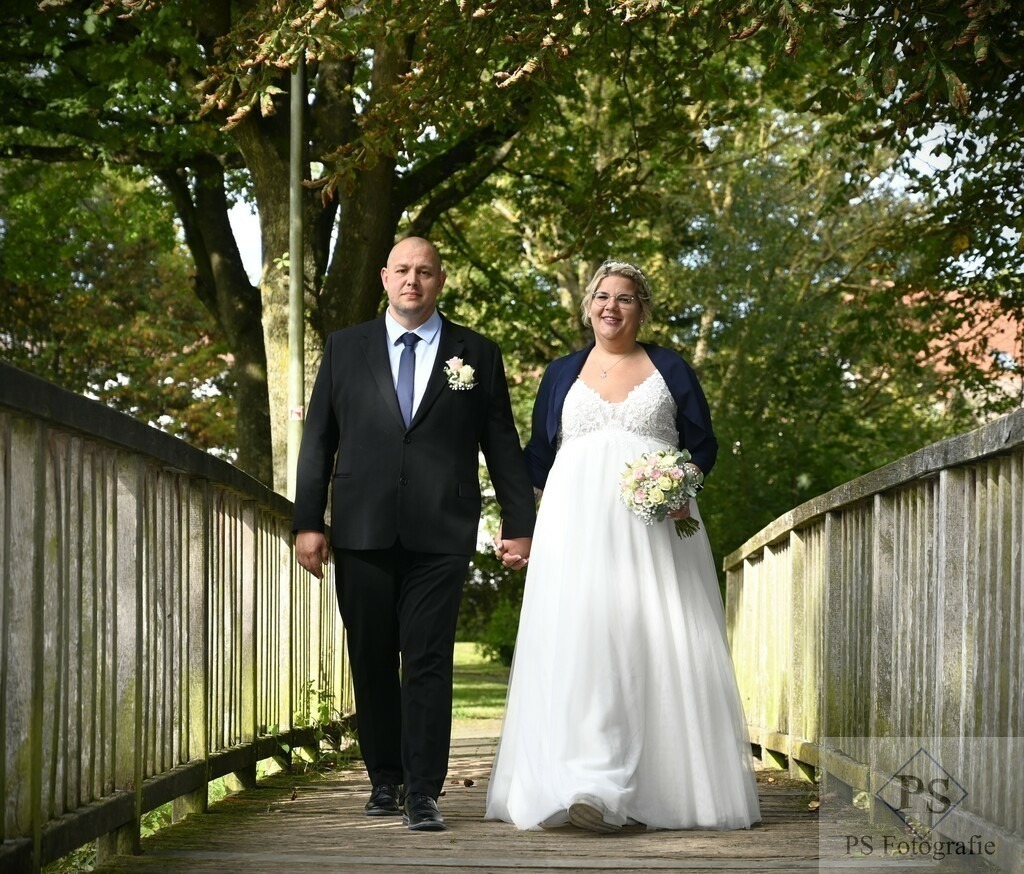 _DSC5628 | Hochzeitsfotograf aus Leidenschaft in Büren und Umgebung - Professionelle Hochzeitsreportagen mit emotionalen Fotos - Realisiert mit Pictrs.com