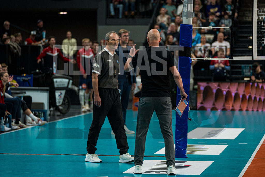 Volleyball I Herren I Saison 2025/2026 I DVV Pokal I Halbfinale I SVG Lüneburg - SWD powervolleys Düren | CONTRAST ZERØ MEDIA - Realisiert mit Pictrs.com