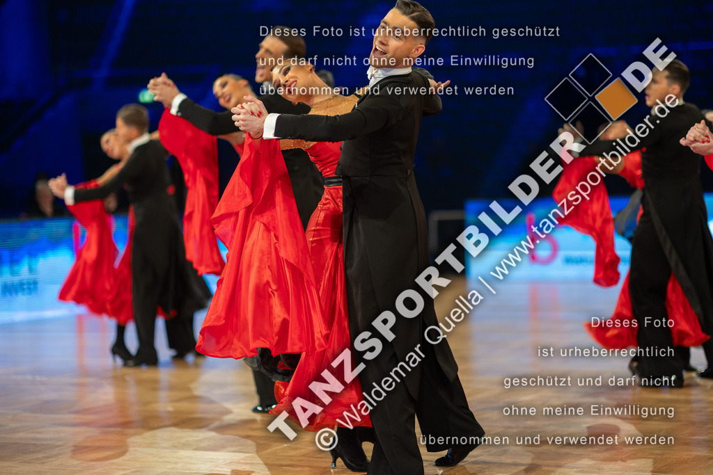 20251206-00312 | Hier finden Sie Tanz Bilder vom Latein und Standard Formationen tanzen. Sportbilder vom Tanzsport. Schöne Fotos und von Weltmeisterschaft, Europameisterschaft, Bundesliga, Regionalliga, Oberliga und Landesliga sowie von GOC Stuttgart, DanceComp, WM Bremen
