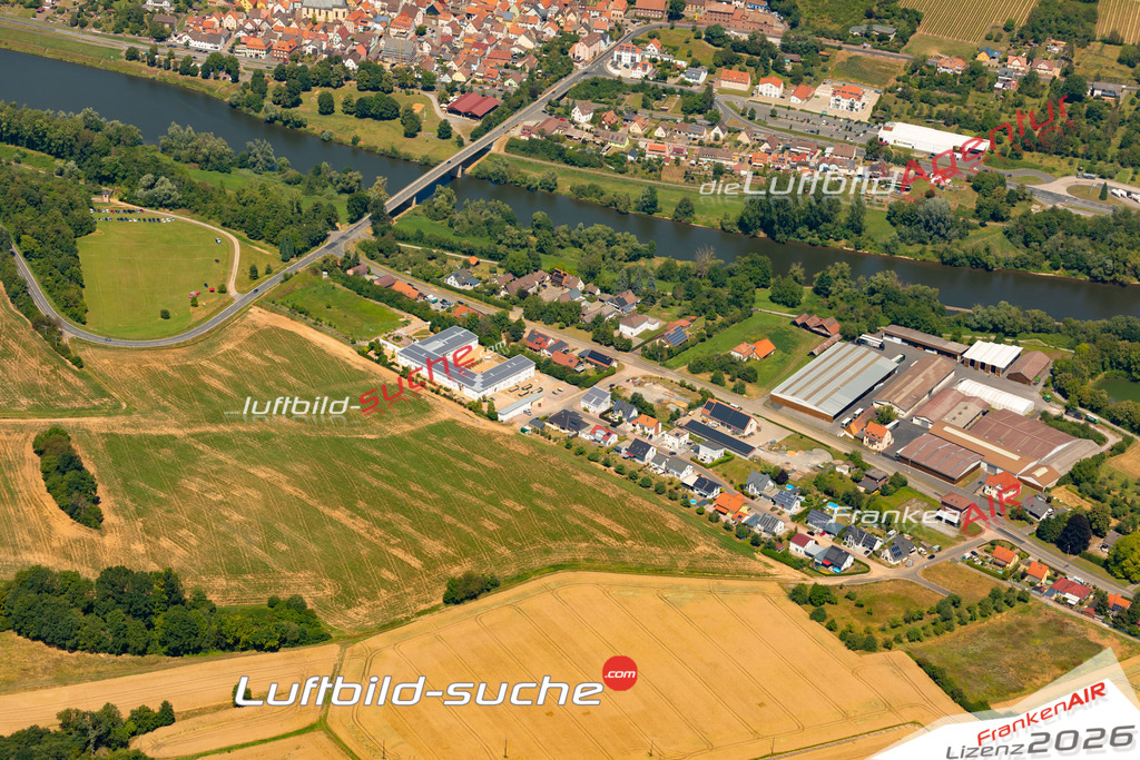 Das Luftbild zeigt : Lengfurt Triefenstein - Die Luftaufnahme wurde 2023 vom UL-Flugzeug aus erstellt ( keine Drohne ) - Hochauflösende Luftaufnahme - Für grossformatige Ausdrucke geeignet. Die Geschenkidee !Mit Lizenz und Bildrechte bestellbar