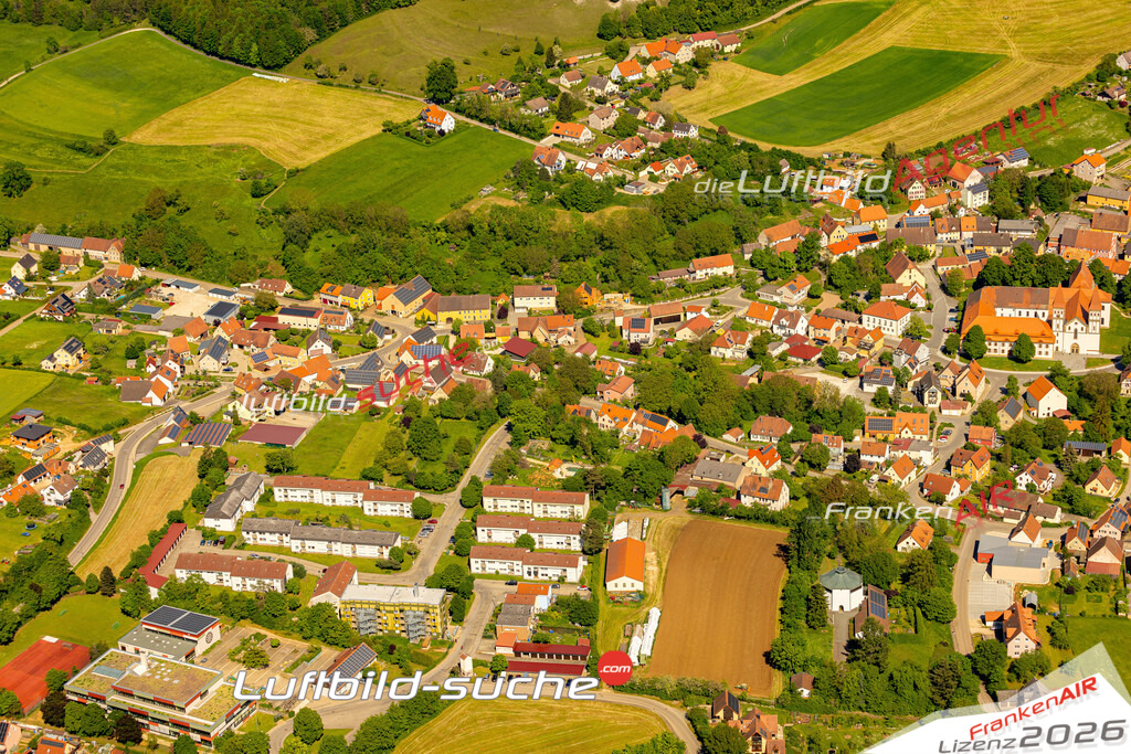 Das Luftbild zeigt :  Heidenheim - Die Luftaufnahme wurde 2024 vom UL-Flugzeug aus erstellt ( keine Drohne ) - Hochauflösende Luftaufnahme - Für grossformatige Ausdrucke geeignet. Die Geschenkidee !Mit Lizenz und Bildrechte bestellbar