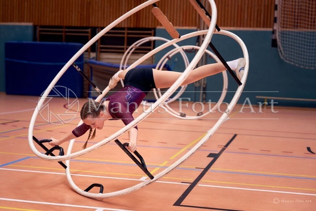 DSC01170 | Professionelle Sportfotografie in Hamburg, Schleswig-Holstein und Niedersachsen – spezialisiert auf Rhönrad, Geräteturnen, Leistungsturnen und rhythmische Sportgymnastik. Bundesweite Begleitung von Rhönrad-Events. Jetzt Sport-Fotos - Realisiert mit Pictrs.com