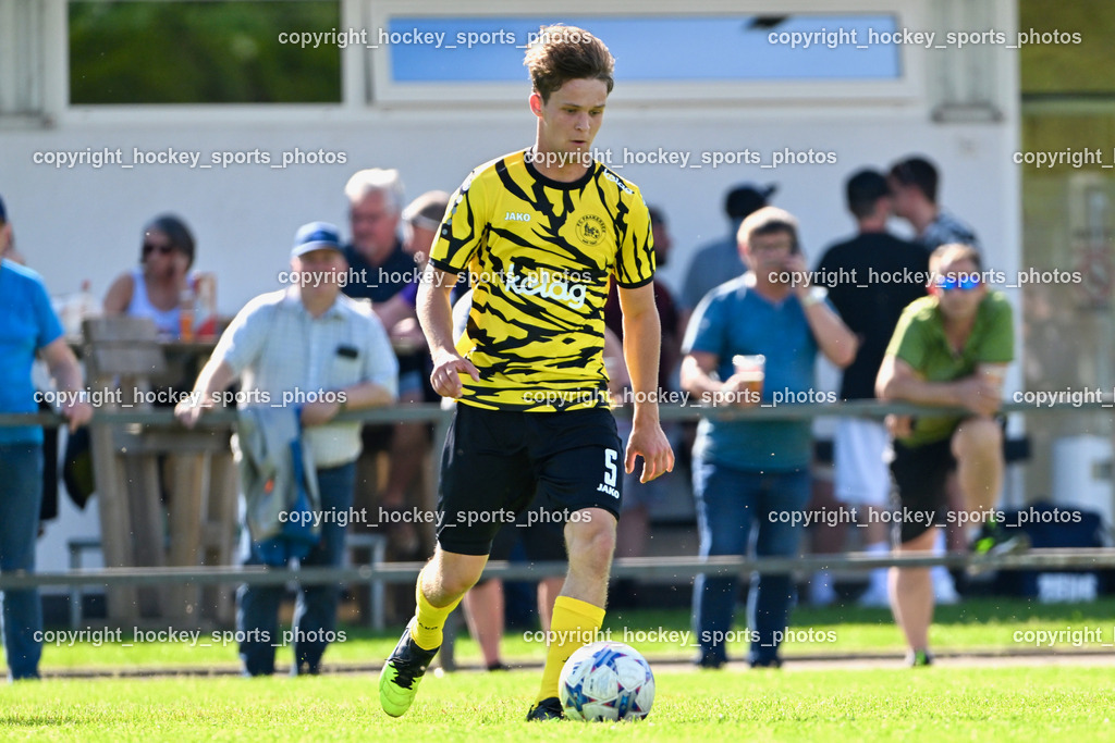 SC Magdalen vs. FC Faakersee | #5 Cajetan Maria Thaddäus Kolig FC Faakersee, SC Magdalen vs. FC Faakersee, SC Magdalen vs. FC Faakersee am 14.04.2024 in Villach (Sportplatz St. Magdalen), Austria, (Photo by Bernd Stefan)