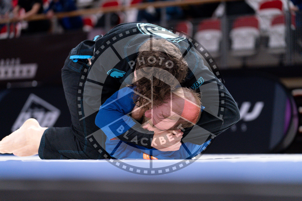 20241013PBB5290 | Athletes compete during the AJP Tour Europe Continental Jiu-Jitsu Amateurs & Masters Championship on October 13, 2024 in Almere near Amsterdam, Netherlands. © Chiara Dazi / photoblackbelt