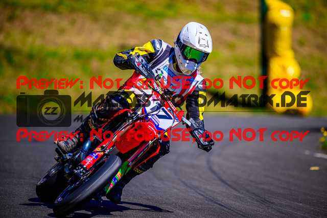 MaZZes_FotoMatrix_240816_6007705_8697 | UE40