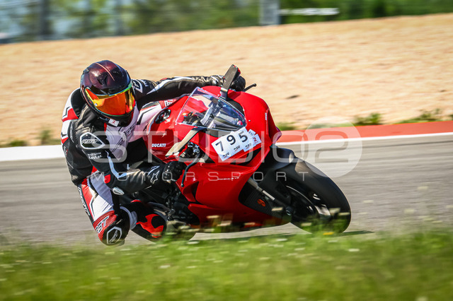 0795-260527NBR-006_795 | Deine Full-Service-Agentur für ✔️Videoproduktionen und ✔️Motorsportfotografie Jetzt Angebot anfragen!