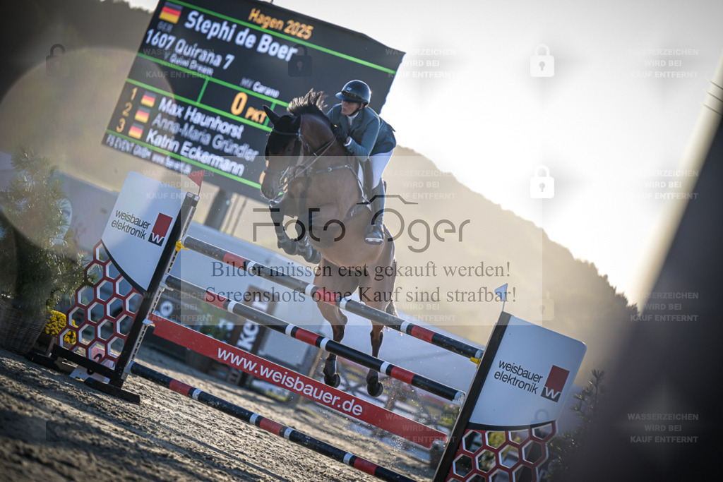 DOS_2687 | Entdecke hochwertige Reitturnierfotos von Foto Oger. Professionell, emotional und authentisch – jetzt Lieblingsmomente im Shop bestellen. - Realisiert mit Pictrs.com