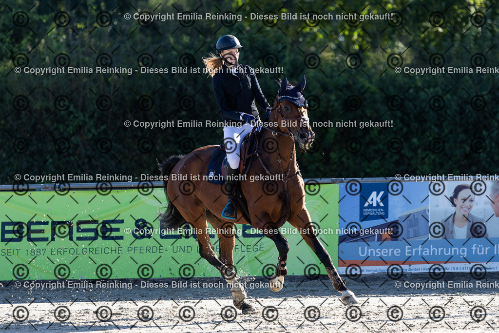 CL5A1189 | Emilia Reinking Fotografie - Realisiert mit Pictrs.com