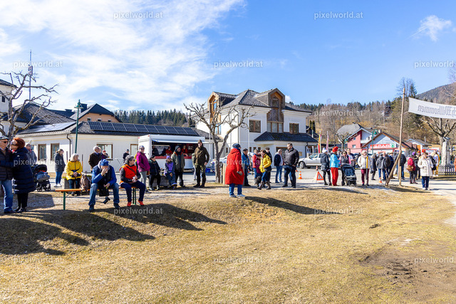 Bärentreiben in Steuerberg | Bildershop von pixelworld.at - Realisiert mit Pictrs.com