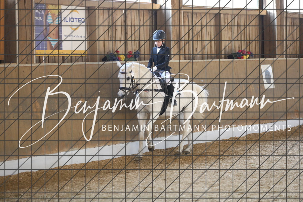 AZ2A9300 | Benjamin Bartmann Photomoments