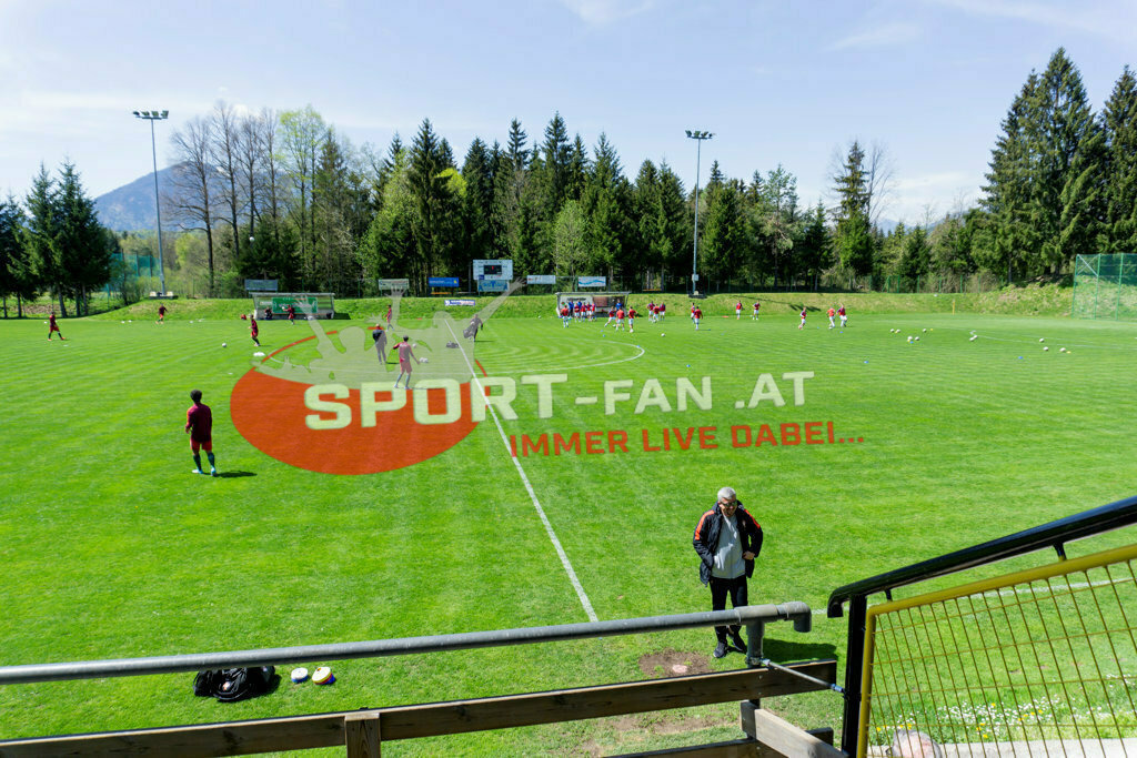 Portugal  U15 -Czech Republic U15 | Fussballplatz ; Portugal  U15 -Czech Republic U15 am 29.04.2022 in Arnoldstein
(Sportplatz), AUSTRIA, (Photo by Ernst Krawagner sport-fan.at) - Realisiert mit Pictrs.com