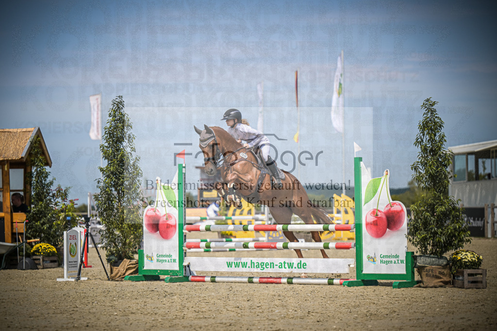 DOS_3746 | Entdecke hochwertige Reitturnierfotos von Foto Oger. Professionell, emotional und authentisch – jetzt Lieblingsmomente im Shop bestellen.Deutschlandweite Turnierfotografie. - Realisiert mit Pictrs.com