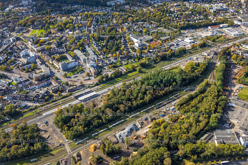 Dinslaken241009040 | Luftbild, Bahnhof Dinslaken, Baustelle für Schallschutzwände, Ausbau der Betuweroute und Betuwe-Linie Eisenbahnstrecke, Dinslaken, Ruhrgebiet, Nordrhein-Westfalen, Deutschland
