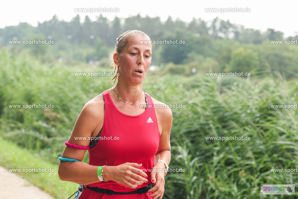 LUR_1612 | 34. M-net Erlanger Triathlon 2025 #erlangertriathlon  #mnettriathlon2025 #mnettriathlon #team #olympischedistanz #mitteldistanz #triathlon #maindonaukanal  #erlangertriathlon2025 #yourpictrs #tv1848 #tv1848erlangen  #triathlonbayern #sportinerlangen #demsportverbunden #sportshot_your_pictrs Copyright: www.sportshot.de