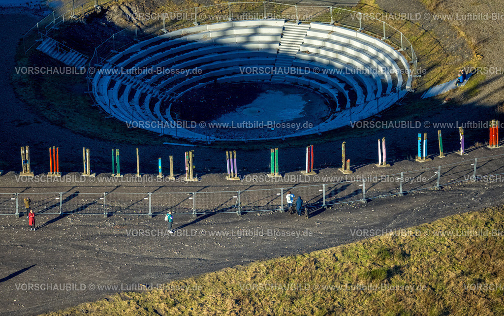 Bottrop240107712 | Luftbild, Halde Haniel, Totems von AgustÃ­n Ibarrola Skulptur Stelen, BergArena Amphitheater, Fuhlenbrock, Bottrop, Ruhrgebiet, Nordrhein-Westfalen, Deutschland