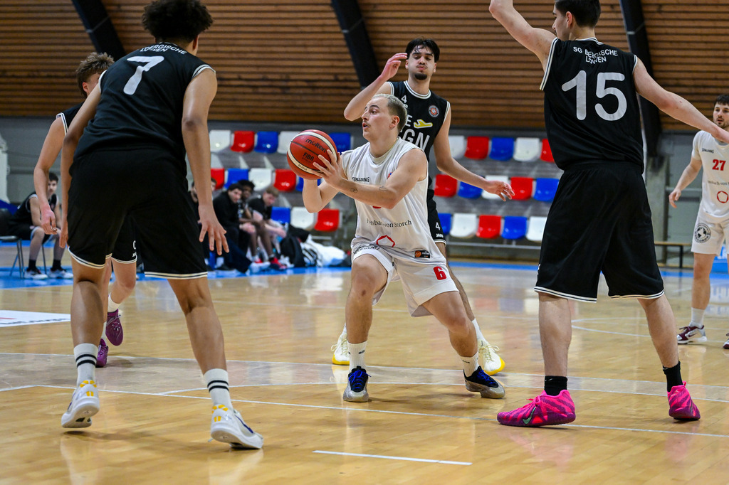 gml_066 | Fotos von Basketballspielen aus dem Raum NRW fotografiert von Gero Mueller-Laschet und Daniel Schaefer - Realisiert mit Pictrs.com