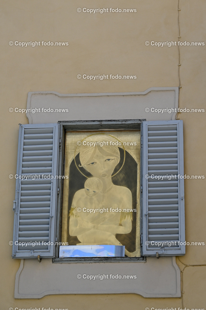 Italien_ Toscana_ Siena_ 27.05.2024-154 | 27.05.2024, Italien, ITA, Toskana, Siena im Bild Stadtansichten, Gebäude, Architektur, Touristen, Historisch, Souvenier, Piazza Del Campo, Dom von Siena


Siena ist Hauptstadt der Provinz Siena und gilt als eine der schönsten Städte der Toskana und Italiens. Die historische Altstadt gehört seit 1995 zum UNESCO-Welterbe. 

