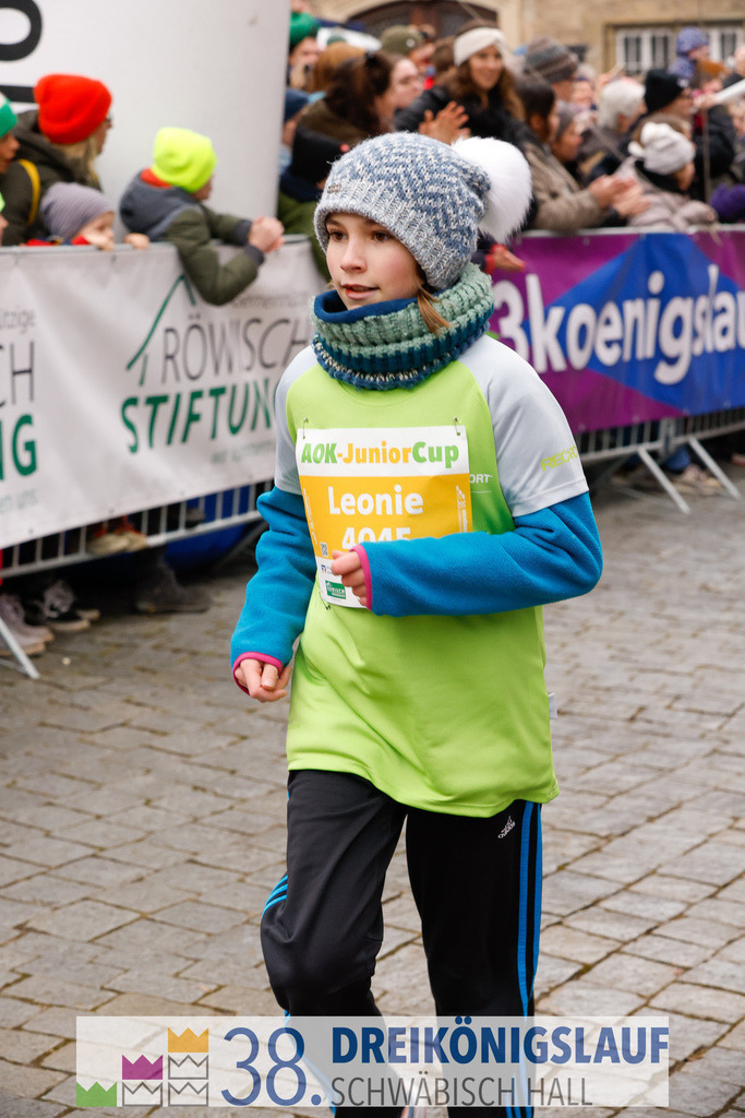 400m AOK Junior Cup | 3 Koenigslauf 2024 400m AOK Junior Cup - Realisiert mit Pictrs.com