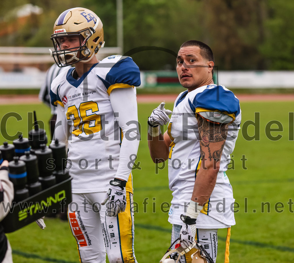 2022-04-30_127_Erding_Bulls_gegen_Regensburg_Phoenix | Erding, Deutschland, 30.04.2022:
Football, Regionalliga 2022, 1. Spieltag, Erding Bulls gegen Regensburg Phoenix

Foto: Christian Riedel / fotografie-riedel.net