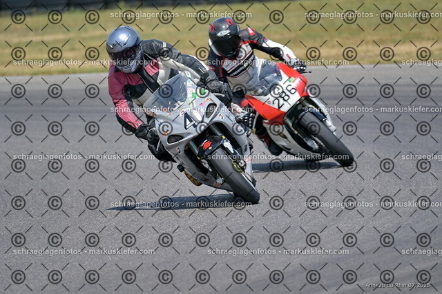 25bt04-1253 | markuskiefer.com - Realisiert mit Pictrs.com