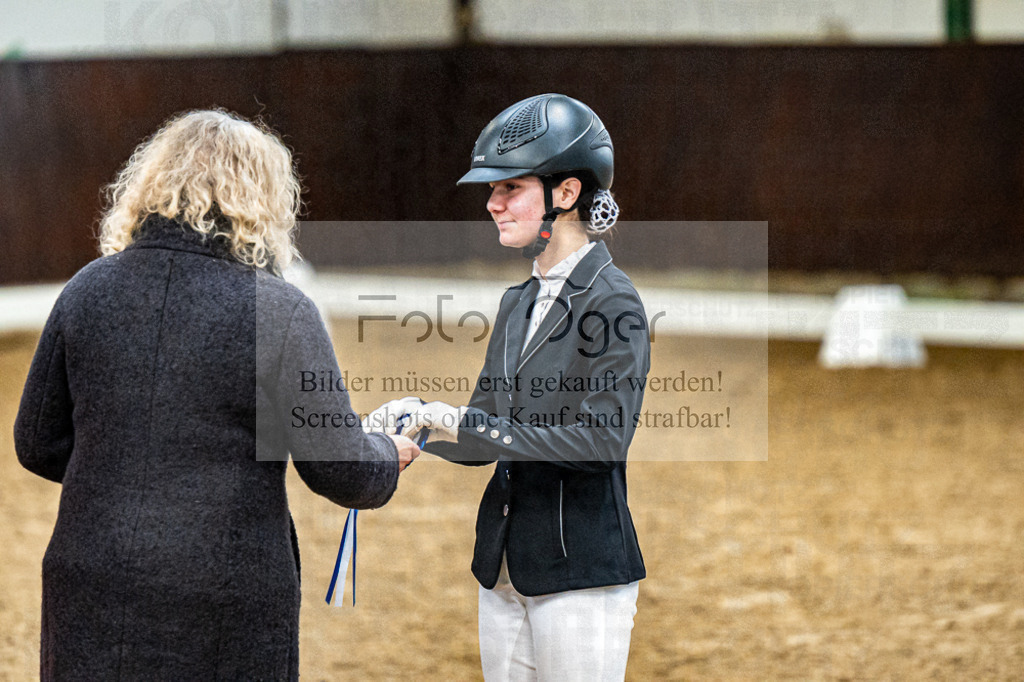 20240310-DOS_1197 | Entdecke hochwertige Reitturnierfotos von Foto Oger. Professionell, emotional und authentisch – jetzt Lieblingsmomente im Shop bestellen.Deutschlandweite Turnierfotografie. - Realisiert mit Pictrs.com