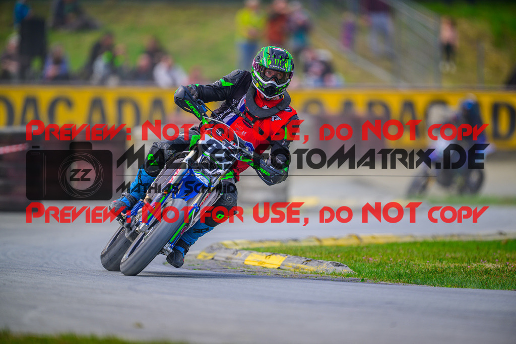 MaZZes_Fotomatrix_20250503_6007705_8540 | UE40