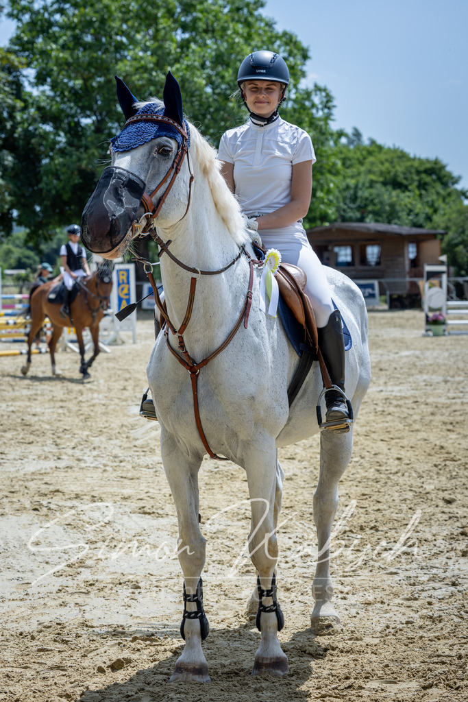 20260704-_3LI9047 | Tierfotografie Pferde, Hunde, Katzen, Haustiere.
Turnierfotografie Reitturniere, Reiten, Springreiten, Dressur in Hanau, dem Main-Kinzig-Kreis und dem Rhein-Main- Gebiet um Frankfurt