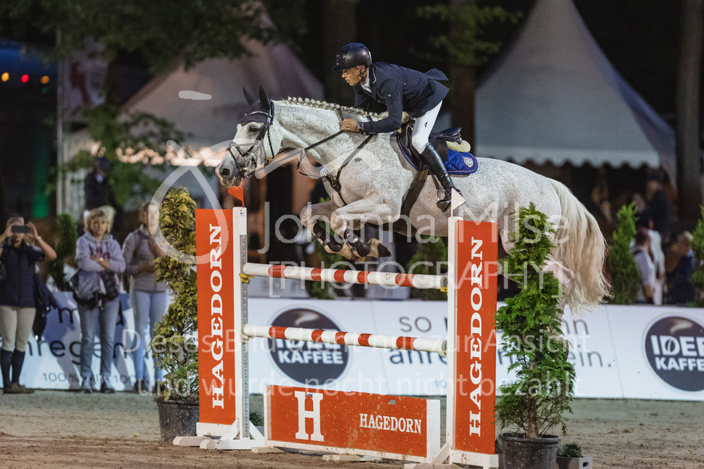 220909_OWLCh_GroßeTour-517 | Deine schönsten Turniermomente als professionelle Fotos! Entdecke hochwertige Pferdesport-Fotografie im Online-Shop. Jetzt Fotos finden & bestellen!