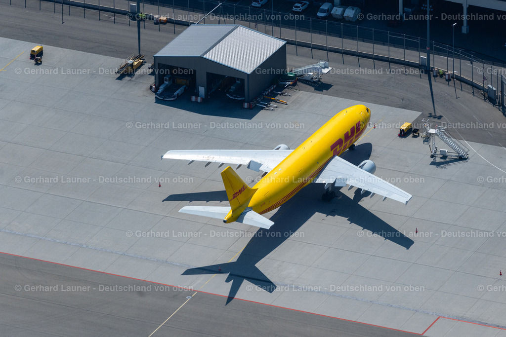 4047231 | Flughafen Stuttgart