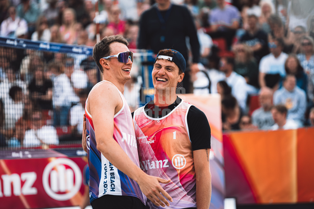 Beachvolleyball | Männer | German Beach Tour 2024 | Tourstop Düsseldorf | 19.05.2024 | Max Just (rechts) und Robin Sowa (links) freuen sich