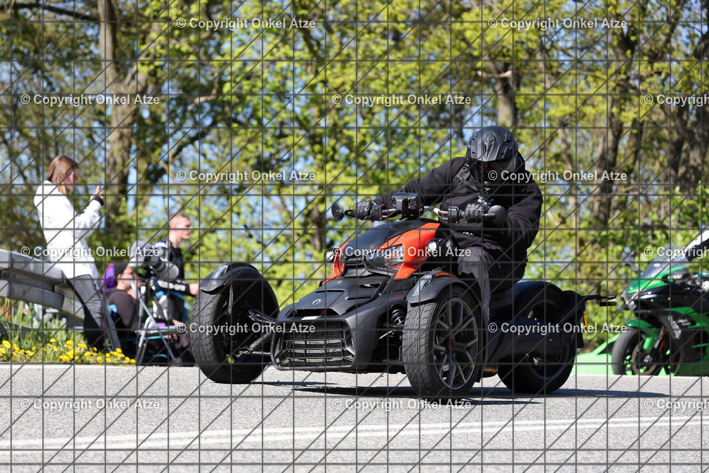 IMG_8427 | Fotograf am Kyffhäuser. Onkel Atze. Kyffhäuser Rennstrecke. Café36. Motorsportfotografie. - Realisiert mit Pictrs.com