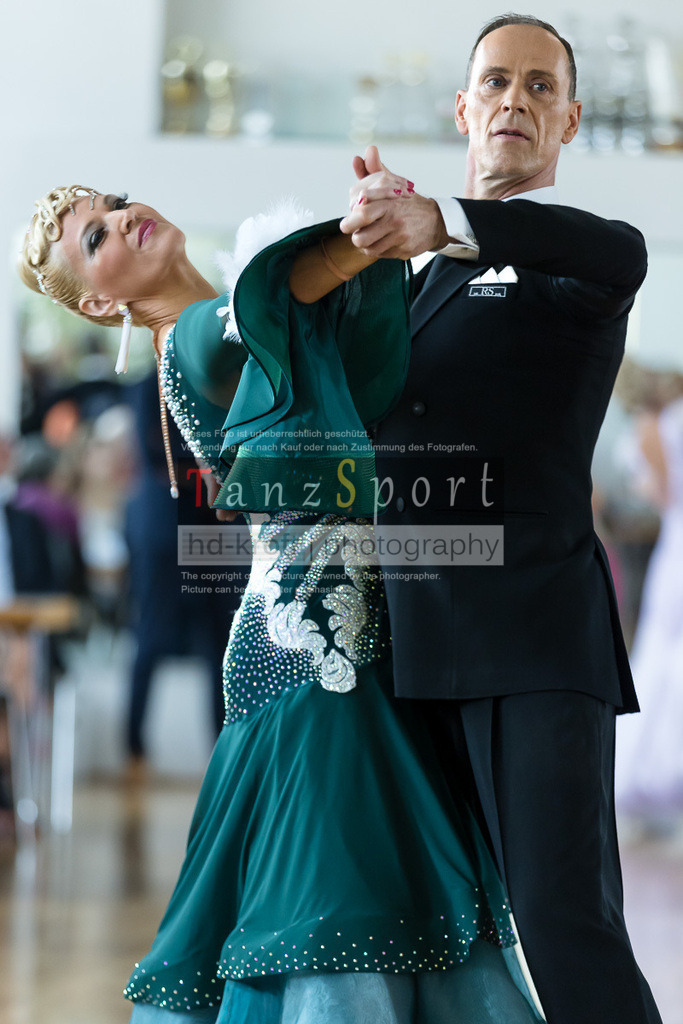 20240525_RL-Masters3-Std_4532 | Tanzsportbilder, Standardtanz, Lateintanz, WDSF, DTV, LTVB, dancecomp, goc, hessen tanzt, blaues band der spree, walzer, tango, wiener walzer, slowfox, quickstepp, samba, rumba, cha-cha-cha, paso doble. jive, hd-kroft photography, turniertanzsport