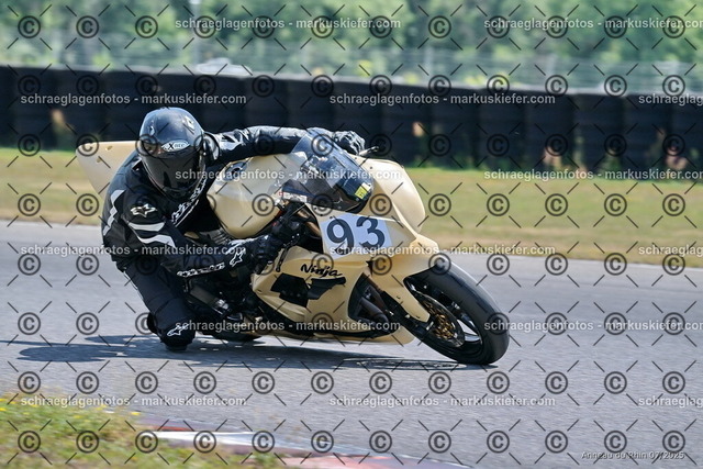 25bt04-0878 | markuskiefer.com - Realisiert mit Pictrs.com
