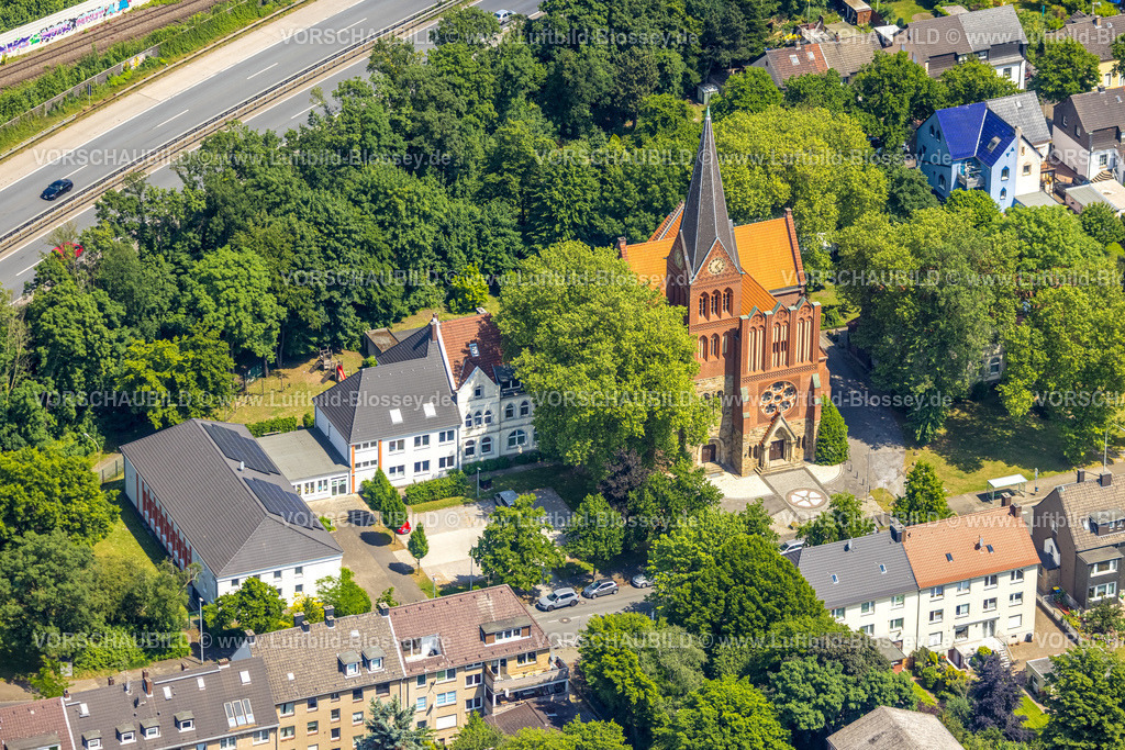 Herne220502757 | Luftbild, evang. Lutherkirche, Wanne, Herne, Ruhrgebiet, Nordrhein-Westfalen, Deutschland