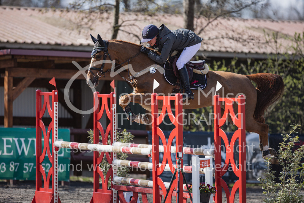 230411_Mühlen_03SprPf-L-433 | Deine schönsten Turniermomente als professionelle Fotos! Entdecke hochwertige Pferdesport-Fotografie im Online-Shop. Jetzt Fotos finden & bestellen!