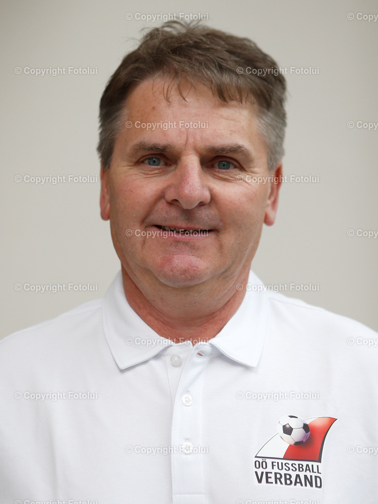 GRUPPENOBMAENNER_17 | bilder, linz, photo, foto, fussball, sport, fotolui, bundesliga