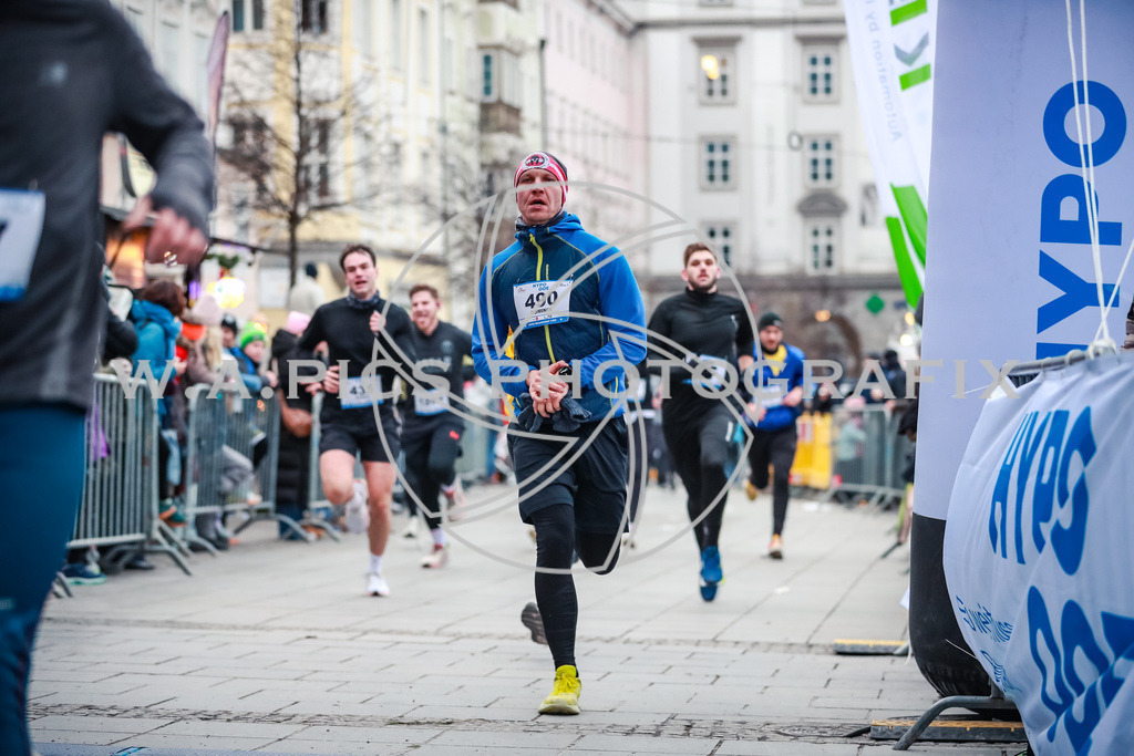 SILVESTERLAUF LINZ 25 | Linz, AUSTRIA, 31. Dezember 25, TRIRUN SILVESTERLAUF LINZ 25 , Image shows: 
Photo: WAPICS / BINDER Manuel