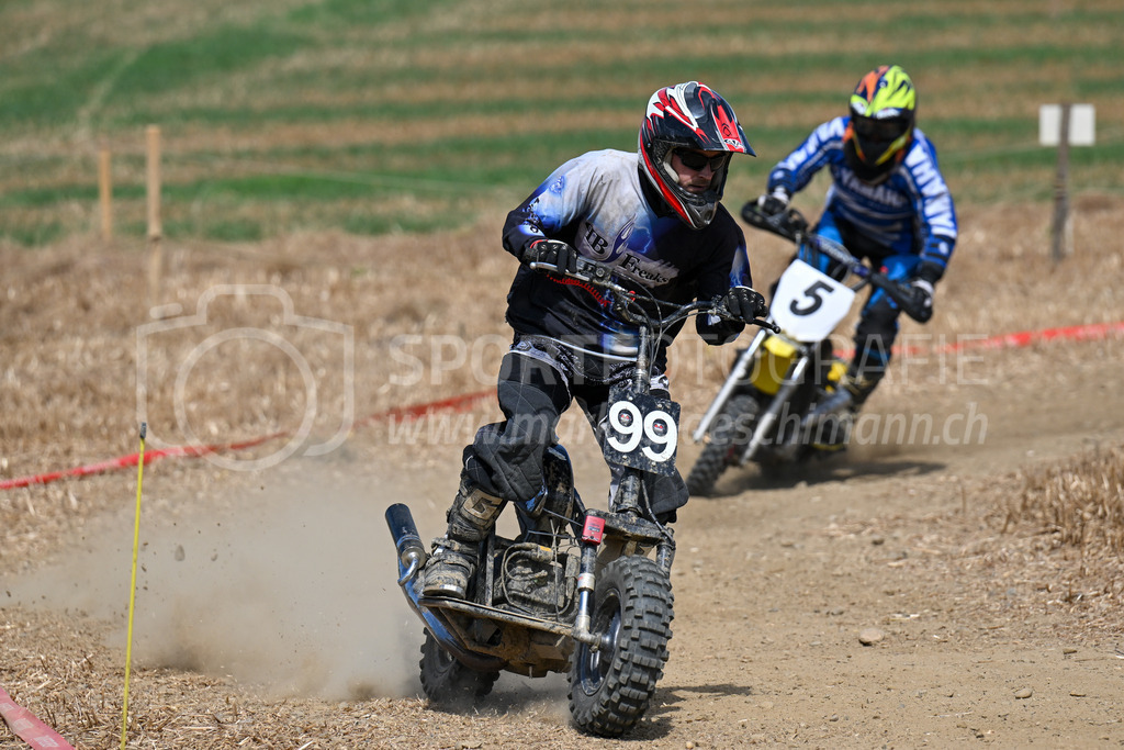 Motortrotti-Rennen Buch am Irchel - 19. August 2023 | Motortrotti-Rennen Buch am Irchel
Buch am Irchel, Kt. Zürich
Bild: Sportfotografie Markus Aeschimann | www.markus-aeschimann.ch - Realisiert mit Pictrs.com