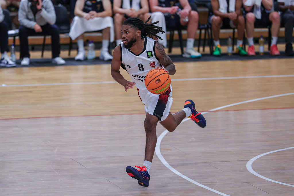 Pro A BAYER GIANTS vs Eisbären Bremerhaven-35 | Fotos von Basketballspielen aus dem Raum NRW fotografiert von Gero Mueller-Laschet und Daniel Schaefer - Realisiert mit Pictrs.com