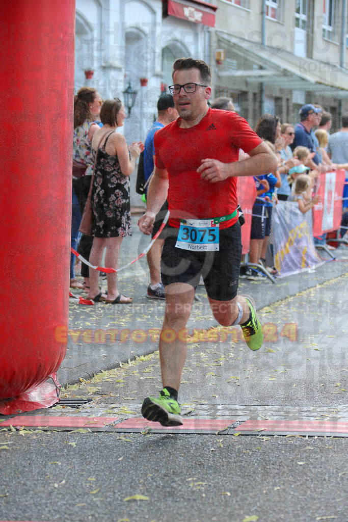 220625_1654_EX1_5332 | Sportfotografie im Rhein-Sieg Kreis, Köln, Bonn, NRW, Rheinland Pfalz, Hessen, etc. Unser Tätigkeitsfeld umfasst den Laufsport vom Volkslauf über den Marathon, Duathlon, Triathon bis zum Ultralauf wie Kölnpfad Ultra oder Schindertrail.