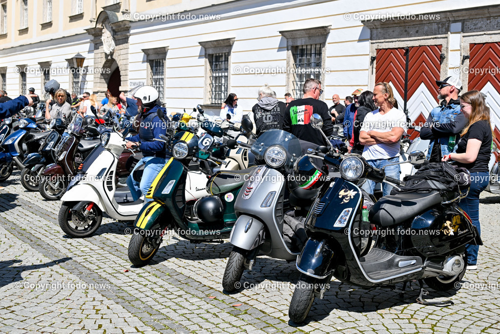 Lets Vespa togehter 2025_ Vespatreffen Neuhofen_ 27.04.2025-244 | 27.04.2025, Neuhofen, Kremsmuenster, AUT, Lets Vespa togehter 2025, Vespatreffen, im Bild Teilnehmer Vespatreffen, Motorsport Stadler©Copyright: Harald Dostal / fodo.media   Alle Bilder honorarfrei