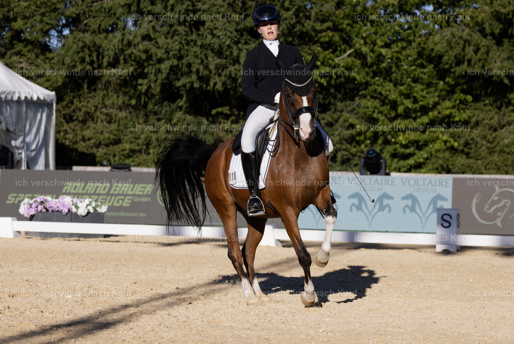 FHC2026_P09_10_18947 | Fichtenhof Classics 2026 – Grand Prix de Dressage - VOLTAIRE Design Preis, Reitanlage Fichtenhof, Sch ftlarn