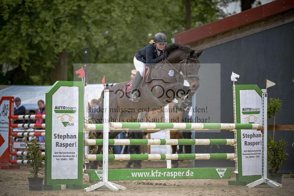 20240505-DOS_8560 | Entdecke hochwertige Reitturnierfotos von Foto Oger. Professionell, emotional und authentisch – jetzt Lieblingsmomente im Shop bestellen.Deutschlandweite Turnierfotografie. - Realisiert mit Pictrs.com