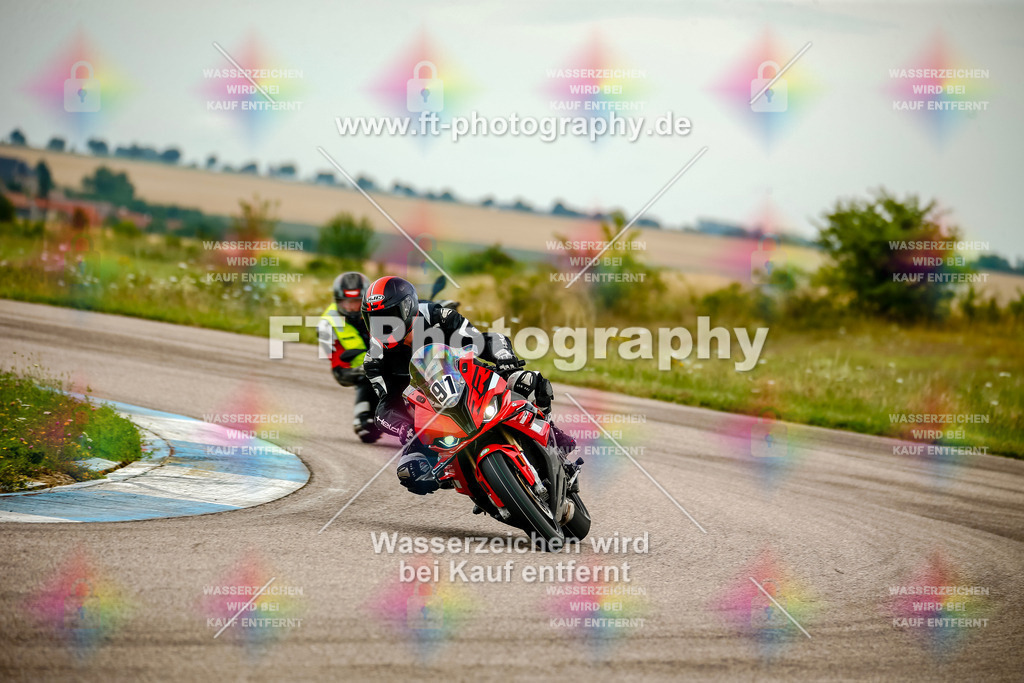 Chambley Juli-2306 | Hier findet Ihr Bilder von Touristenfahrten auf der Nürburgring Nordschleife oder von anderen Veranstaltungen die ich besucht habe. Viel Spass beim Durch Schauen 