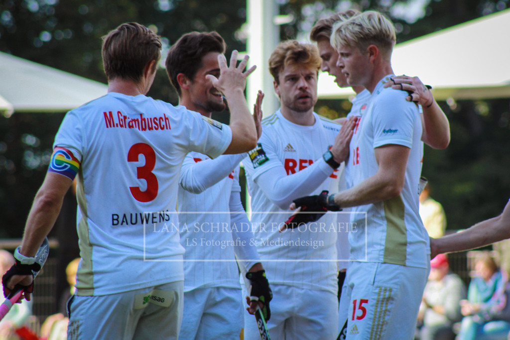 Rot - Weiß Köln - Münchner SC 25.09.22-78 | lanaschraderfotografie - Realisiert mit Pictrs.com