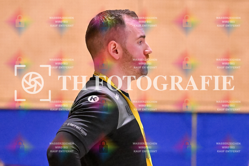 GER, SG Maulburg/Steinen - HB Kinzigtal, Handball, Suedbadenliga, 22. Spieltag, Saison 2023/2024, 27.04.2024 | André Leuchtmann (SG Maulburg Steinen, Trainer)

GER, SG Maulburg/Steinen - HB Kinzigtal, Handball, Suedbadenliga, 22. Spieltag, Saison 2023/2024, 27.04.2024

Foto: TH Fotografie/Thomas Hess