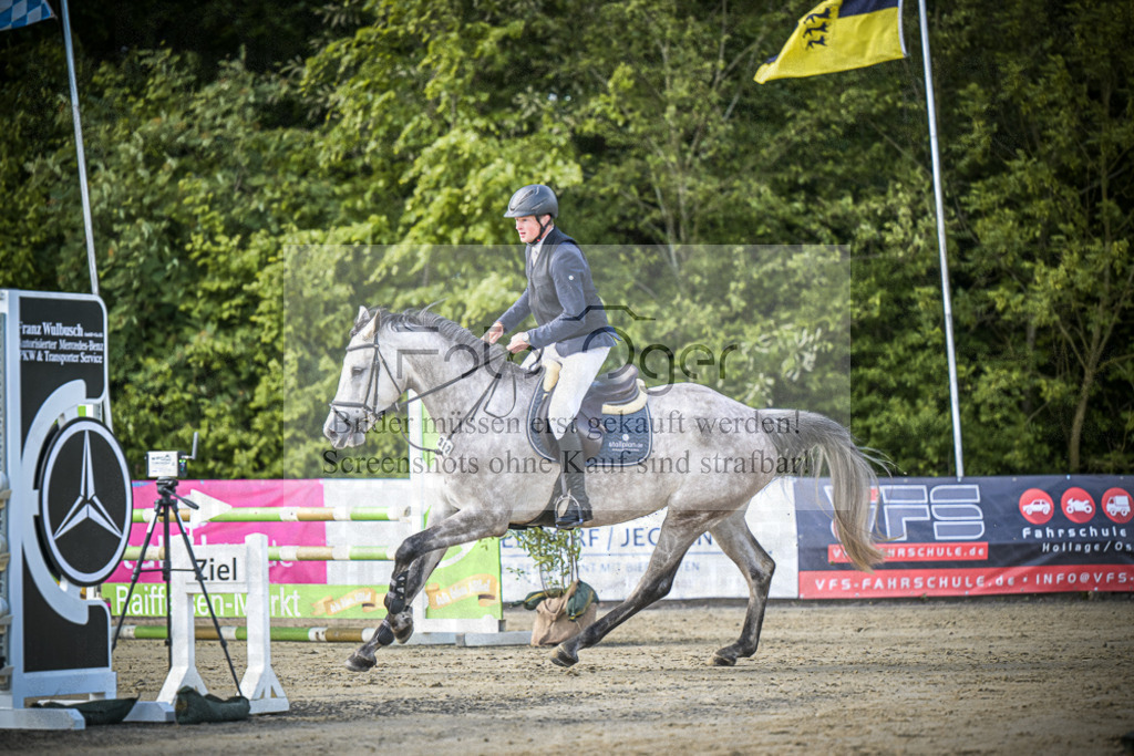 DOS_8281 | Entdecke hochwertige Reitturnierfotos von Foto Oger. Professionell, emotional und authentisch – jetzt Lieblingsmomente im Shop bestellen.Deutschlandweite Turnierfotografie. - Realisiert mit Pictrs.com